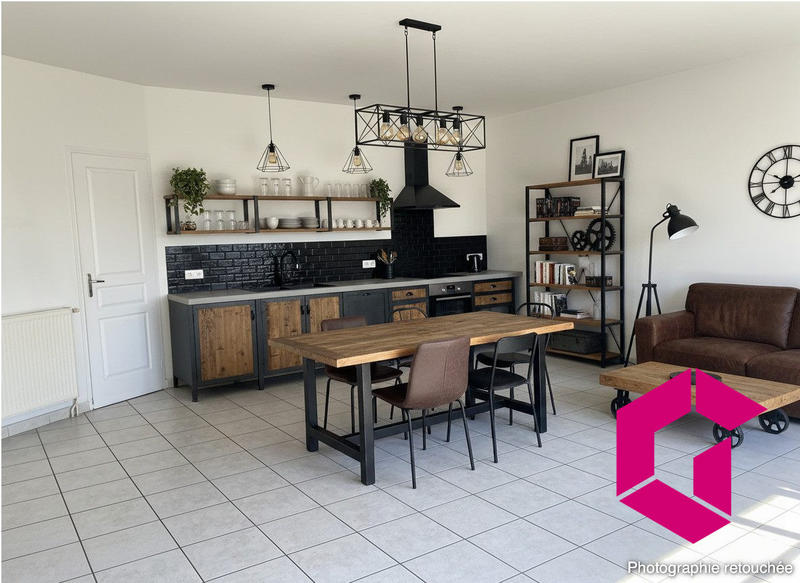 Villa - 90 m² - 6 pièces