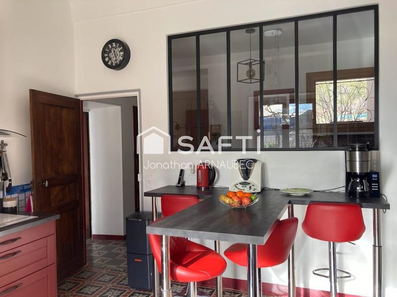 Maison de maîtres - 365 m² - 11 pièces