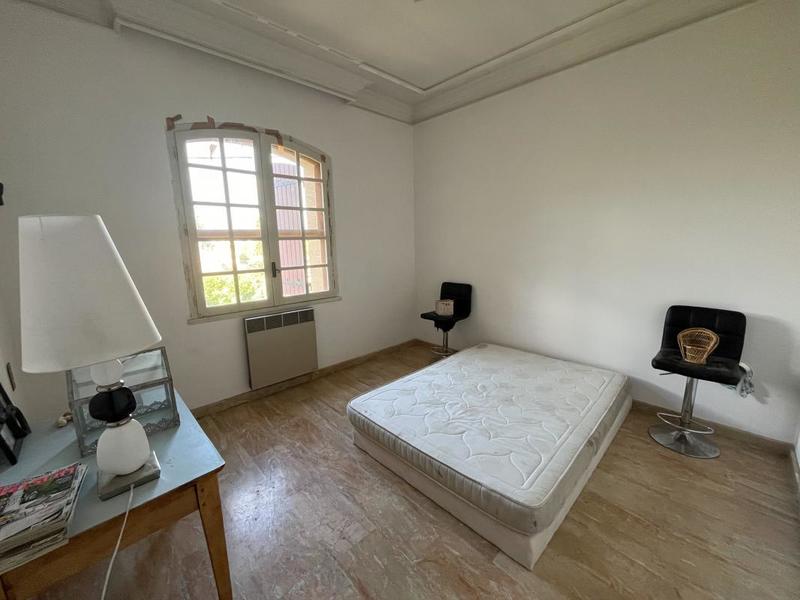 Mas - 261 m² - 6 pièces