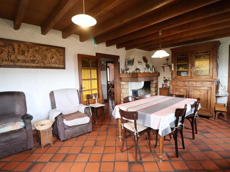 Maison - 90 m² - 5 pièces