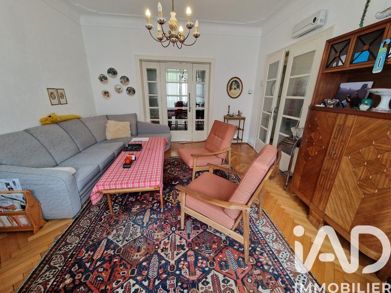 Maison - 188 m² - 8 pièces