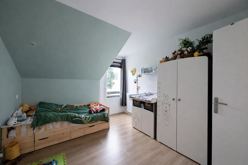 Maison - 95 m² - 5 pièces