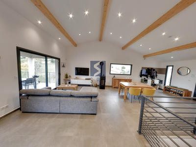 Villa - 120 m² - 5 pièces