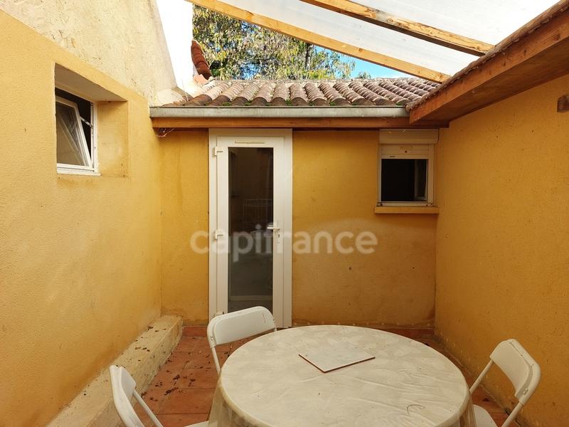 Maison - 230 m² - 12 pièces