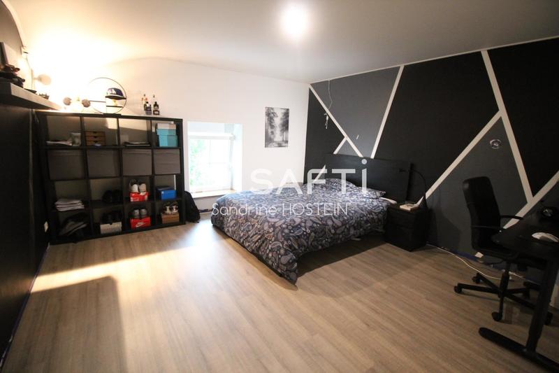 Maison - 284 m² - 10 pièces