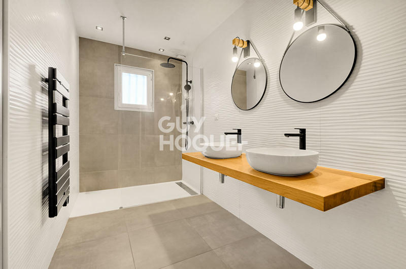 Maison - 143 m² - 6 pièces