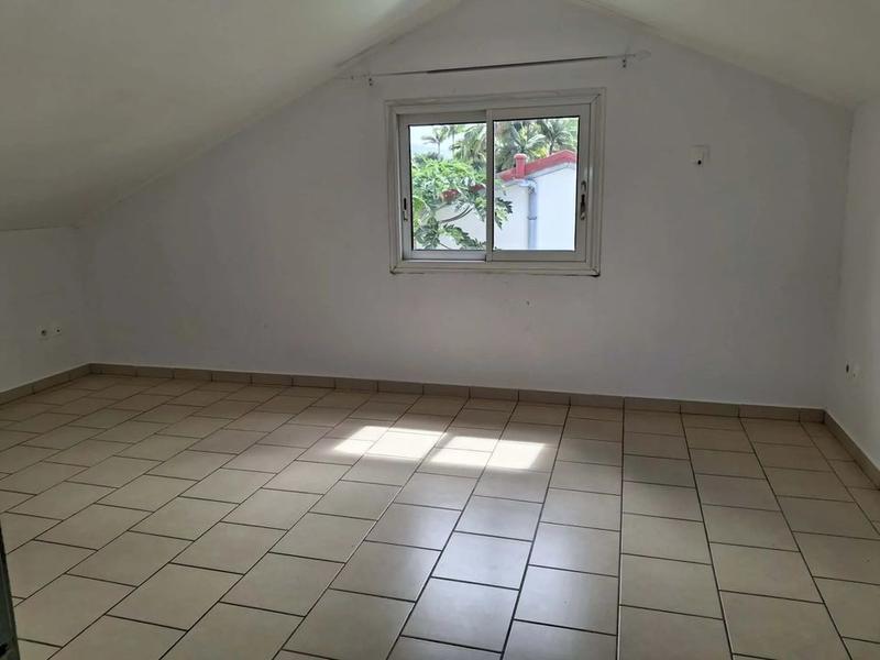 Maison - 100 m² - 6 pièces