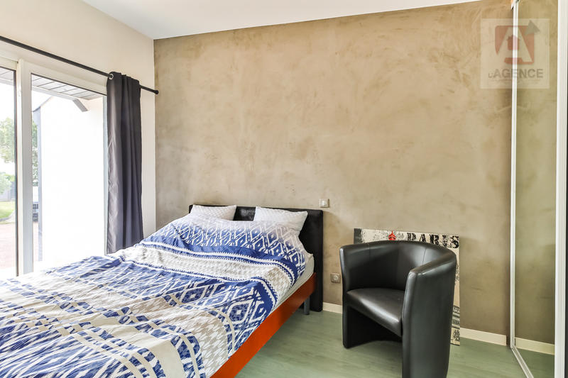 Maison - 402 m² - 8 pièces