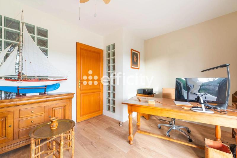 Maison - 173 m² - 6 pièces