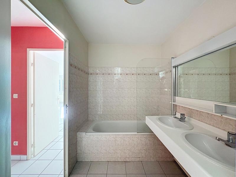 Appartement - 86 m² - 3 pièces