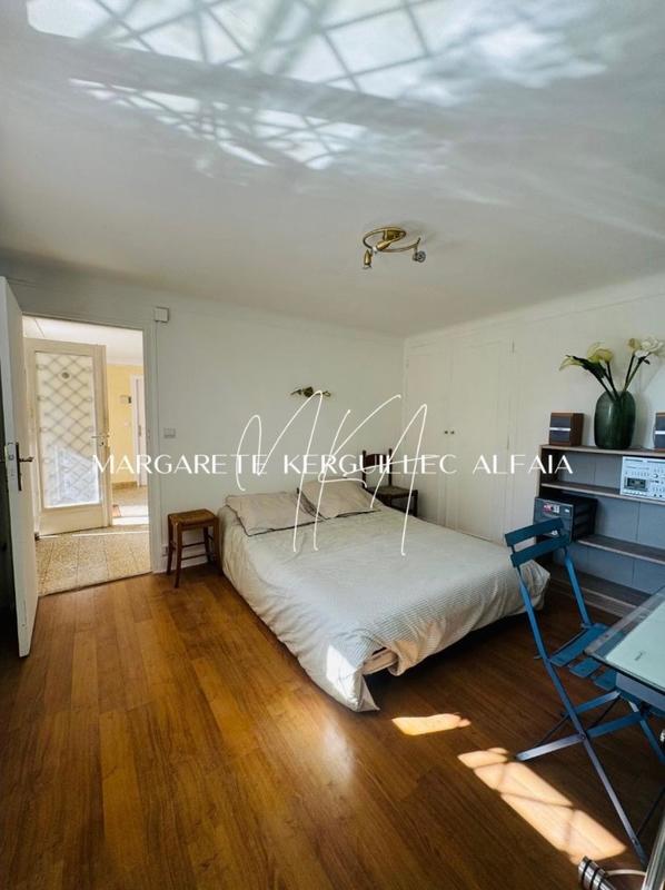 Maison - 179 m² - 10 pièces