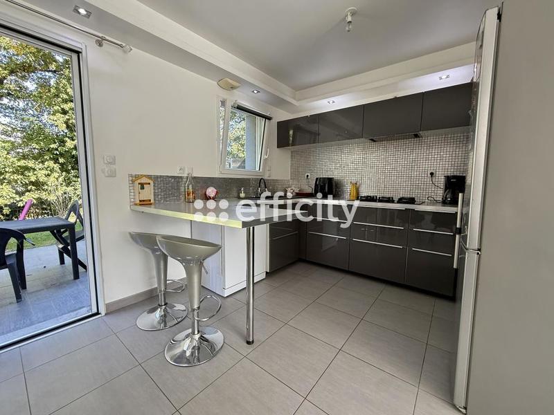 Pavillon - 134 m² - 6 pièces