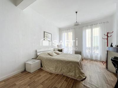 Maison de ville - 104 m² - 5 pièces