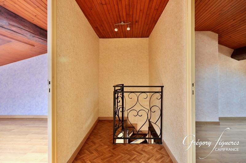 Maison - 143 m² - 8 pièces