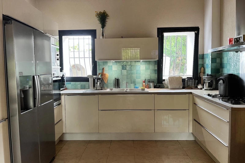 Mas - 280 m² - 6 pièces