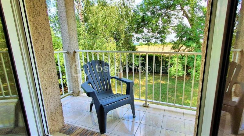 Studio - 30 m² - 1 pièce