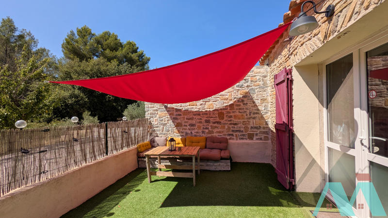 Propriété - 325 m² - 7 pièces