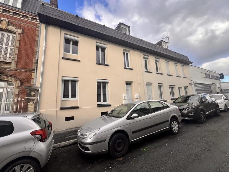 Immeuble - 93 m² - 6 pièces