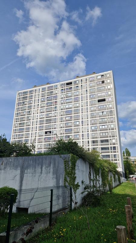 Appartement - 111 m² - 6 pièces