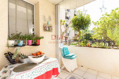 Appartement - 79 m² - 1 pièce