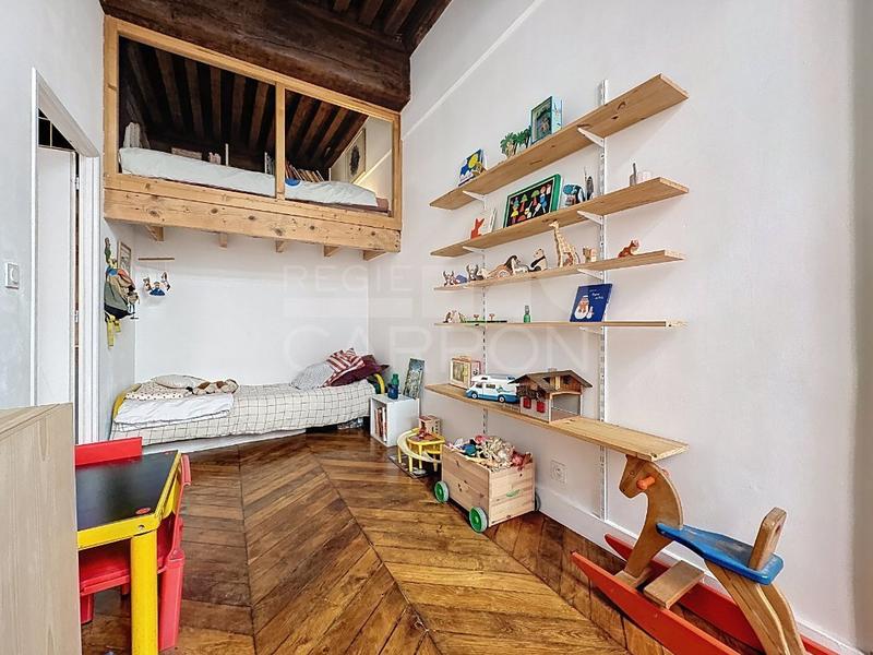 Appartement - 110 m² - 4 pièces