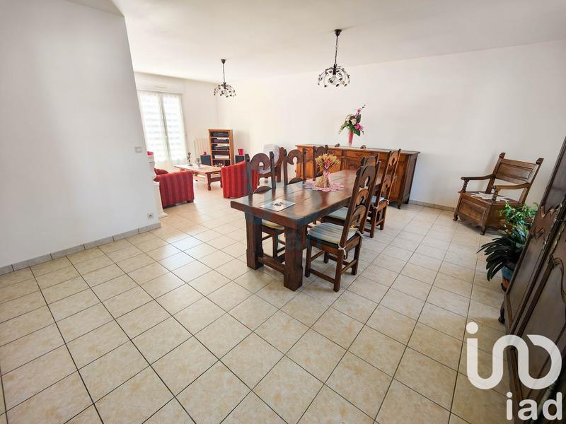 Maison - 93 m² - 5 pièces