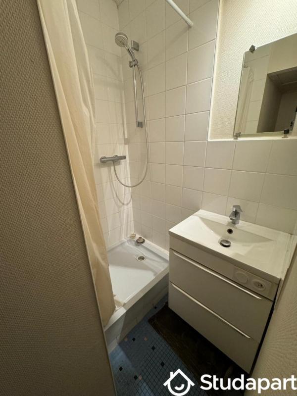 Chambre - 9 m² - 1 pièce