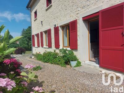 Maison - 247 m² - 9 pièces