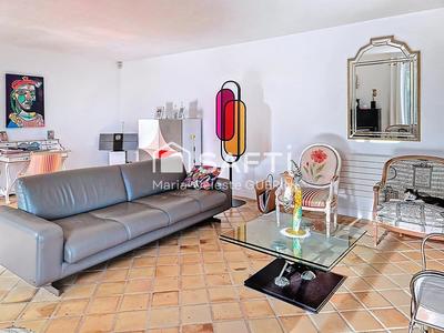 Maison - 180 m² - 6 pièces