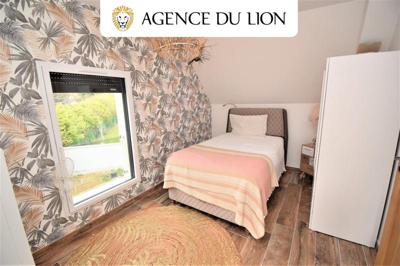 Maison - 182 m² - 8 pièces