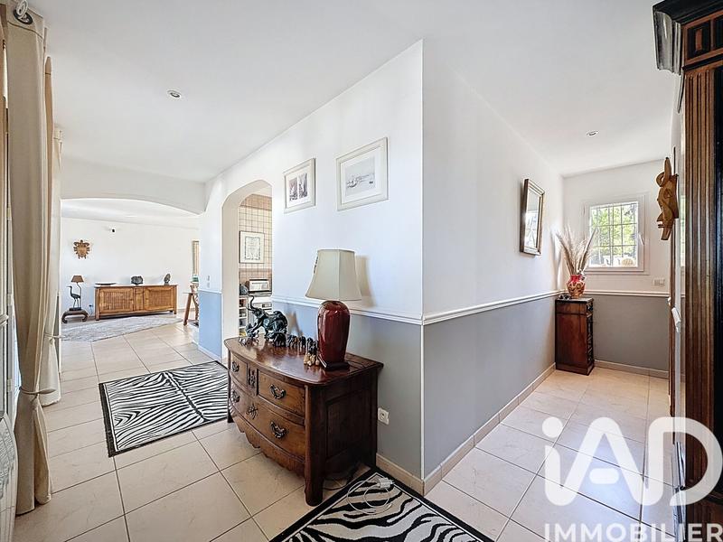 Maison - 200 m² - 6 pièces