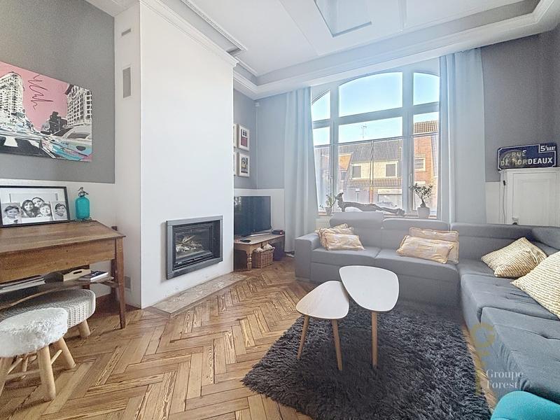 Maison - 210 m² - 6 pièces