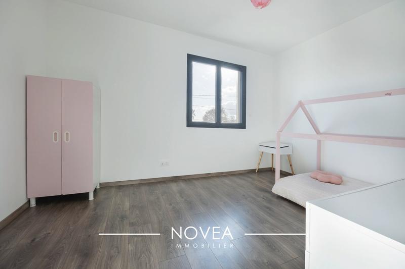 Maison - 95 m² - 4 pièces