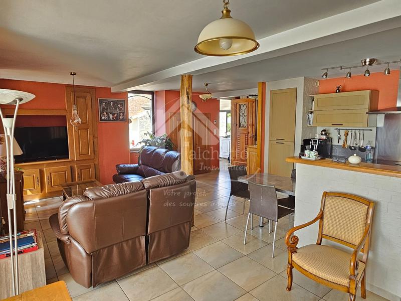 Propriété - 298 m² - 8 pièces