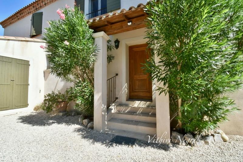 Villa - 209 m² - 7 pièces