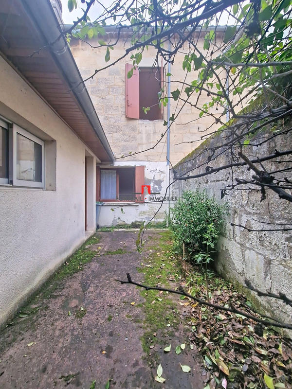 Maison - 92 m² - 4 pièces