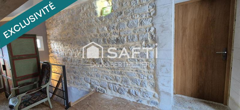 Maison - 250 m² - 10 pièces