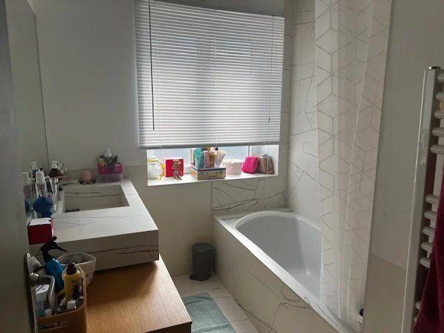 Appartement - 215 m² - 6 pièces