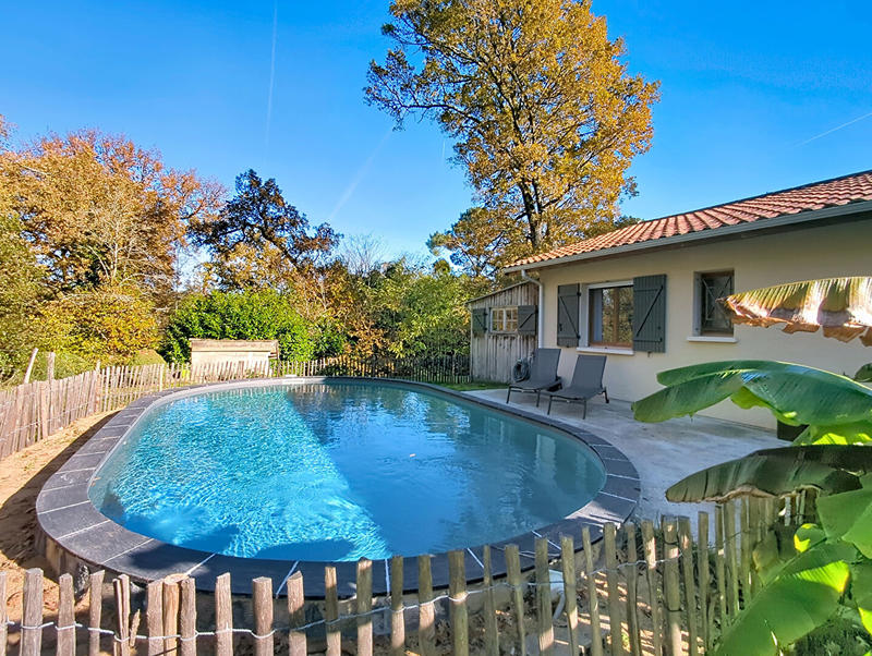 Maison - 90 m² - 5 pièces