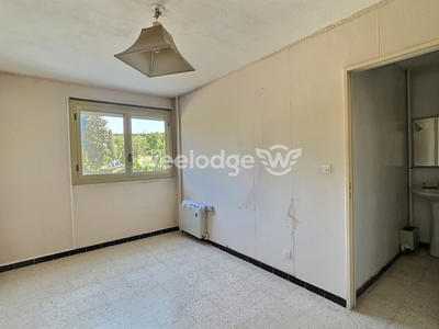 Appartement - 90 m² - 5 pièces