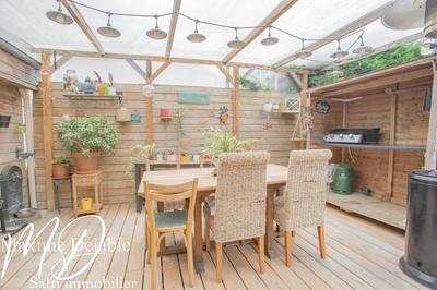 Maison - 180 m² - 8 pièces