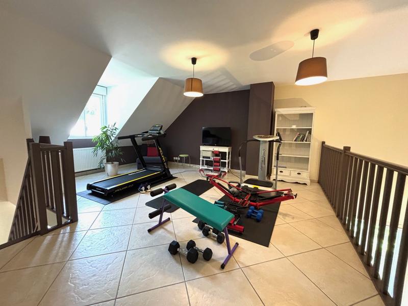 Maison - 195 m² - 7 pièces