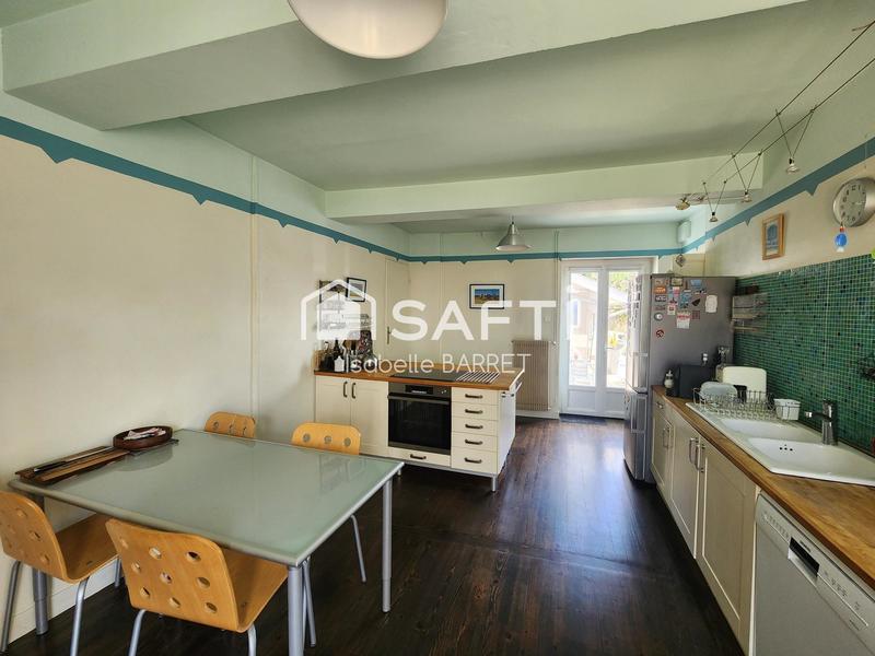 Maison - 176 m² - 7 pièces