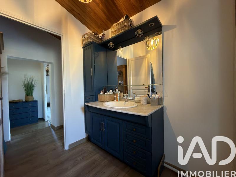 Maison - 223 m² - 8 pièces