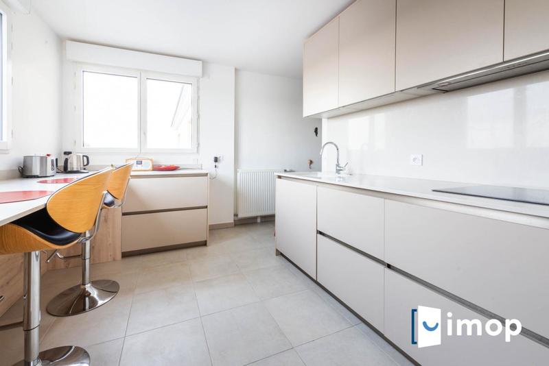 Appartement - 130 m² - 6 pièces