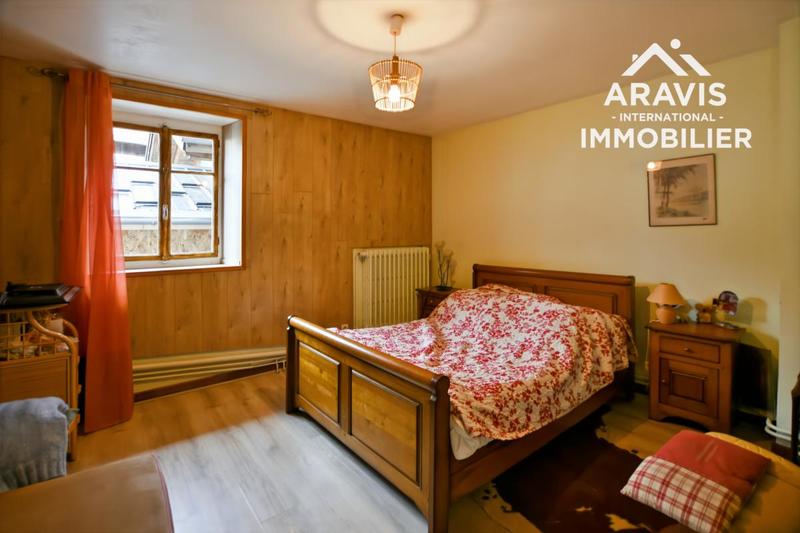 Maison - 132 m² - 9 pièces