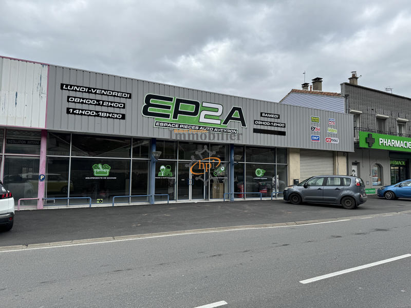 Maison - 700 m² - 14 pièces