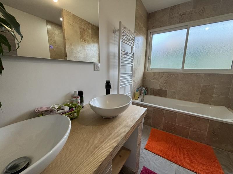 Maison contemporaine - 200 m² - 6 pièces