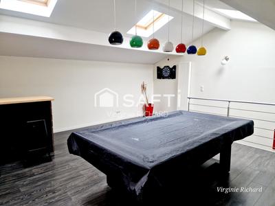 Maison - 200 m² - 7 pièces