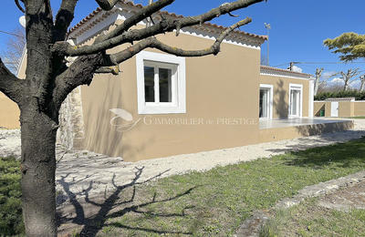 Maison - 2 001 m² - 4 pièces